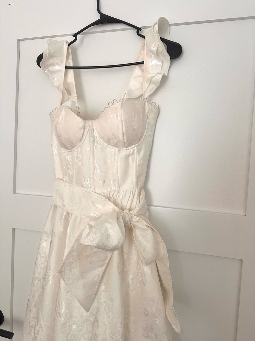V. Chapman Vera Dress - Picture 2 of 7